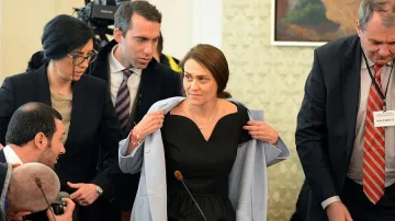 ОБЗОР: Гинка с участие в 25 фамилни фирми