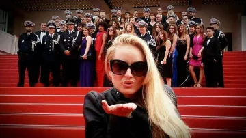 Уникална изложба на Ивелина Кунчева преди филмовия фестивал в Кан 