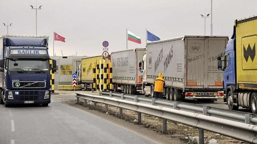 Срив в системата блокира границите