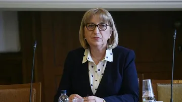 Цачева: На този етап не може да реагираме по искането за екстрадиция в САЩ на арестувания в Добрич