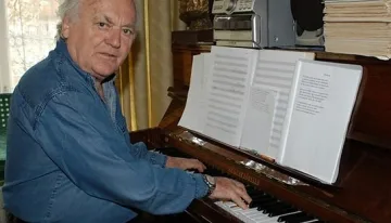 IN MEMORIAM. Отиде си Тончо Русев