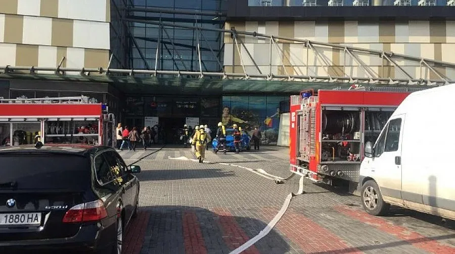 Евакуация в бургаски мол 