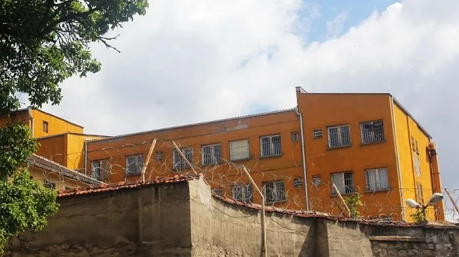 Нападнаха надзирател в Централния софийски затвор