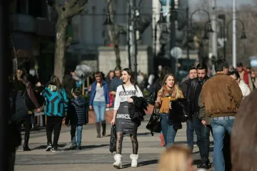 Евростат: Близо 8000 млади българи са напуснали висшето си образование