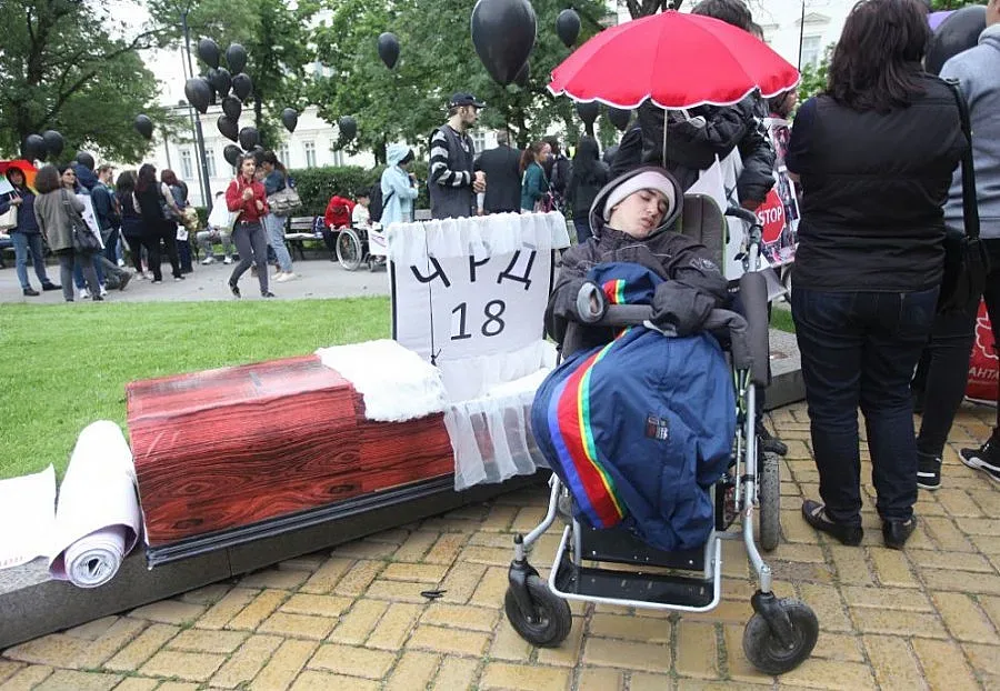 Нови правила за медицинските експертизи ще ощетят хора с увреждания?