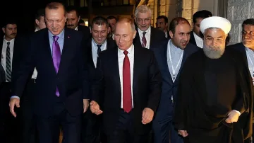 Президентите на Турция, Иран и Русия ще обсъждат Сирия