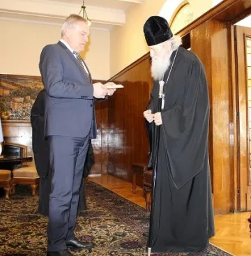 Неофит провери икони за изложба в Москва