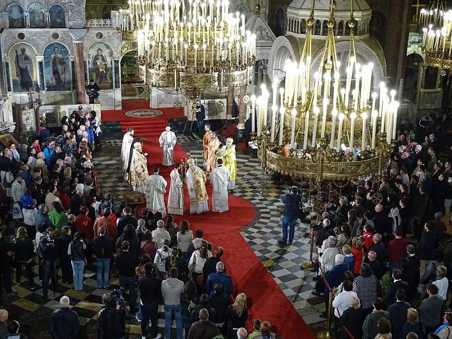 3,2 милиона българи вярват в Бог