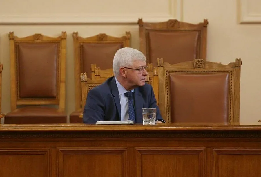 719 000 българи са без здравни осигуровки