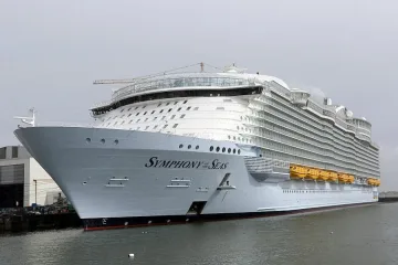 Българин работи по строителството на най-големия круизен кораб в света