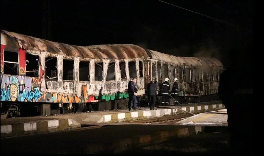 Безплатни билети за пътниците от пламналия влак