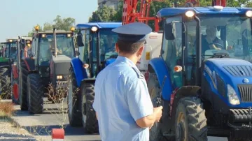 Зърнопроизводители плашат с протест, готови да изкарат тракторите си на жълтите павета