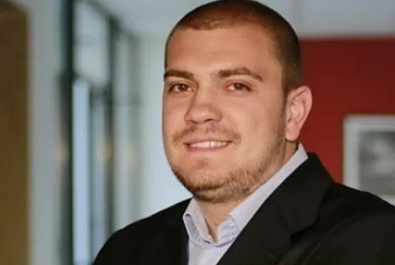 Листопадът в ПП продължава. Важен кадър хвърли оставка