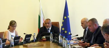 Правителството решава за великденските надбавки