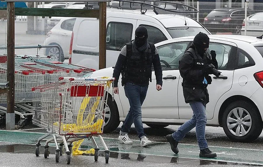 Обвинение за приятелката на терориста, убил четирима във Франция