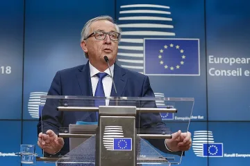 Юнкер очаква срещата във Варна "със смесени чувства"