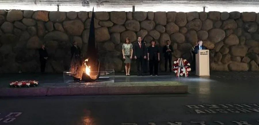 Румен Радев ще посети Стената на плача и църквата "Божи гроб“