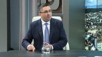 Николай Нанков: Около 100 млн. лв. годишно се дават за запълване на дупки по пътищата (ОБНОВЕНА)