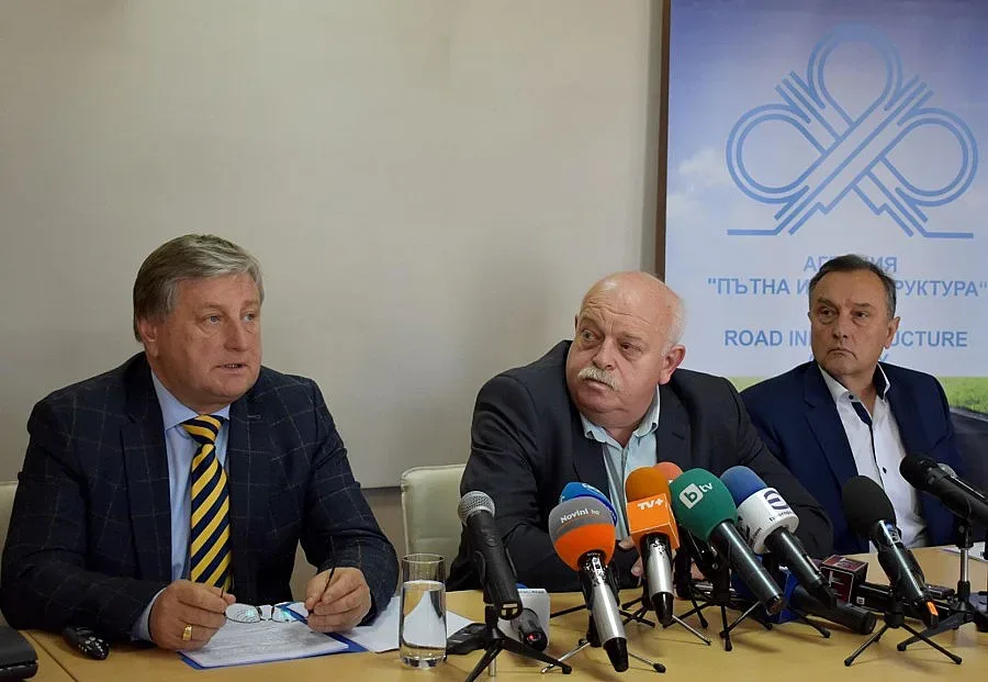 Утре пробиват обходния път Смолян - Мадан