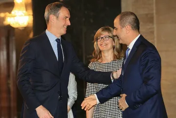 "Златна лаврова клонка" и благодарности за директора на Европол /ОБНОВЕНА/