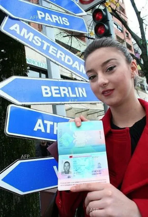 Българи арестувани за трафик на хора в Албания