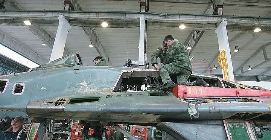 "Ройтерс": България ще ремонтира МиГ-овете си в Русия