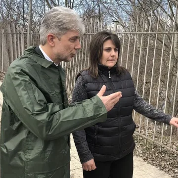 Компенсират пострадалите от наводняването в Брегово