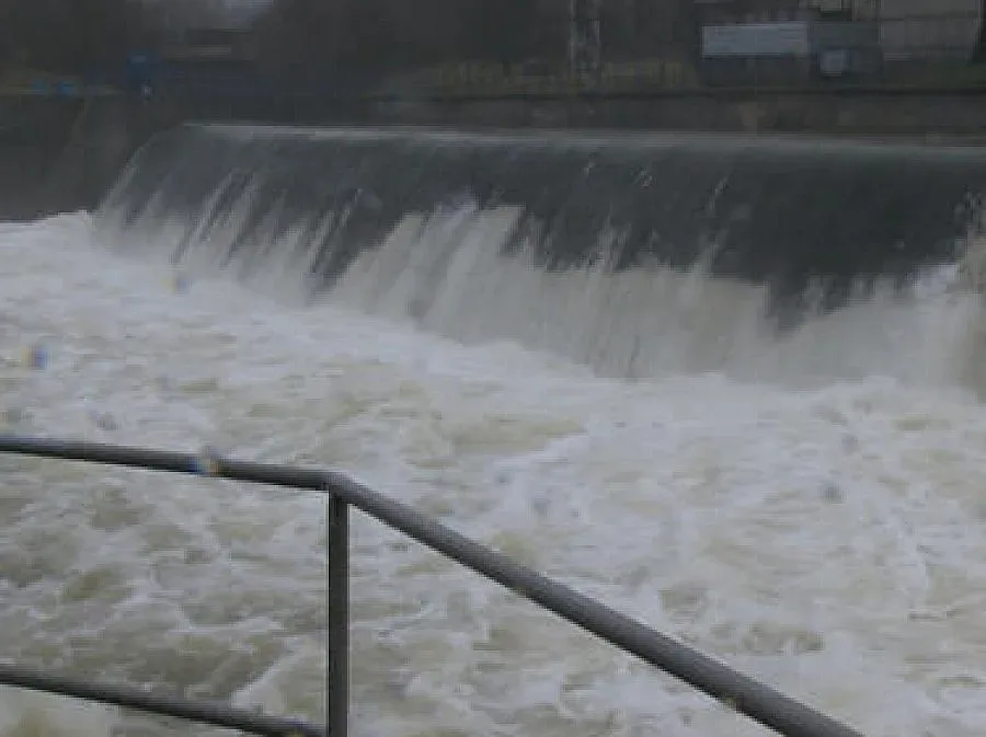 Столична община отделила 100 000 лева за почистване на преливници