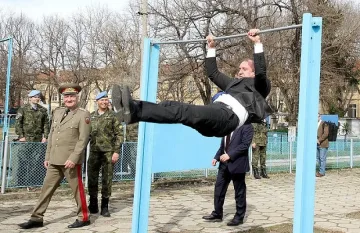 Радев направи показно на командоси /ВИДЕО/