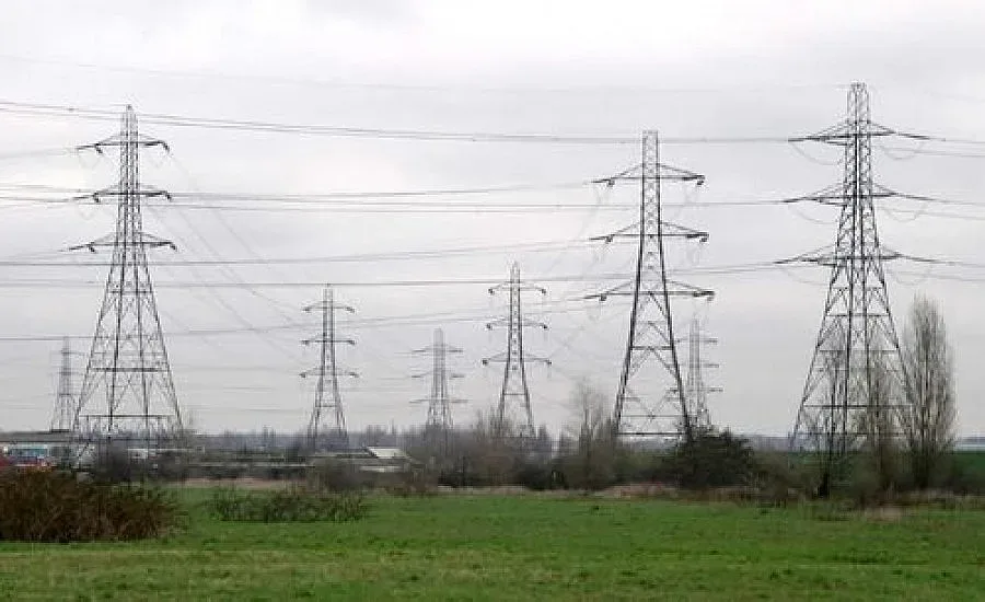 Строим 400-киловолтов далекопровод за Гърция