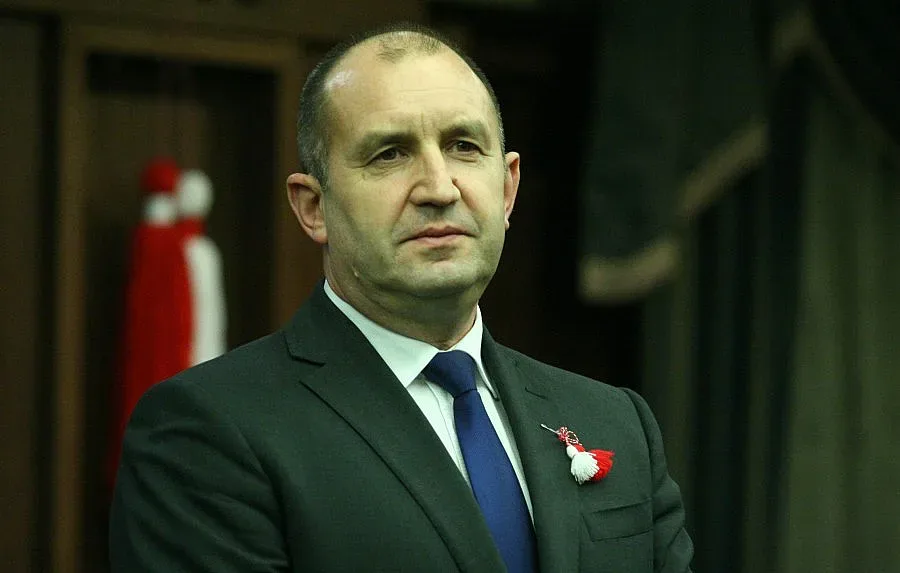 И президентът сезира Конституционния съд за охранителната дейност