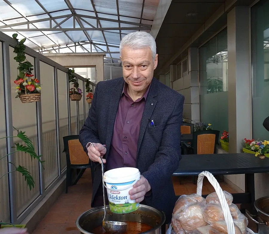 Пламен Панчев даде рамо на "Топъл обяд"