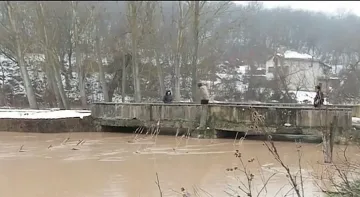 Напрегната и безсънна нощ за хората от община Хайредин заради язовир „Рогозен“