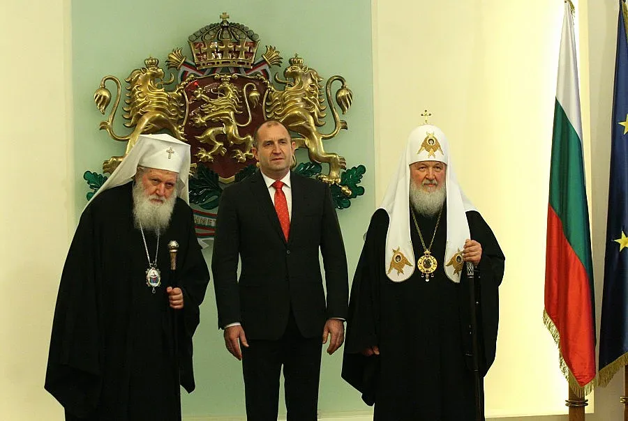 ЯДЕЦ! Няма стенограма от разговора на президента и руския патриарх