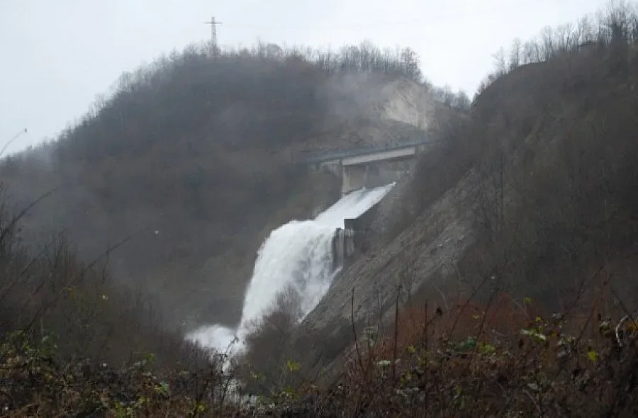 Министри ще следят контролираното изпускане на язовир "Тича"