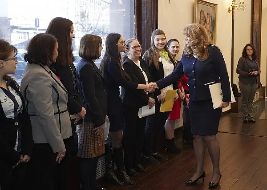 Вицепрезидентът награди победителки в инициатива на британското посолство