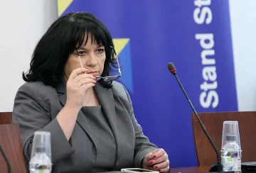 Теменужка остава енергиен министър