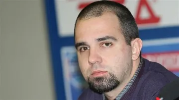 Случаят с ЧЕЗ е като плаващи пясъци