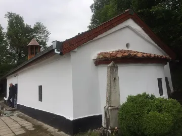 Храм на 350 години пази духа на Левски