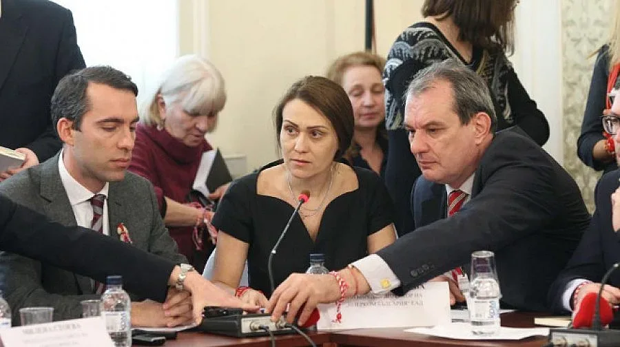 Версията на Гинка: Жертви сме, ще се съдим за уронен престиж