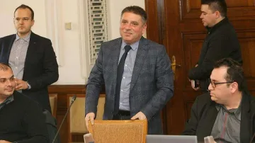 Правната комисия отхвърли ветото върху Закона за вторичното разграбване на КТБ