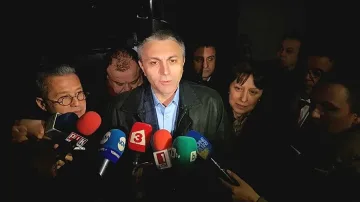 Карадайъ: Не говорим за предсрочни избори, но е тревожно, че във властта има скандали