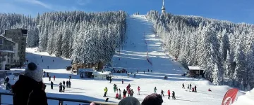 Белият керван на журналистите тръгва напук на Студената война