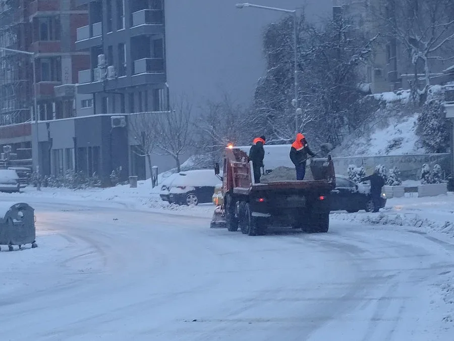 Студът се засилва