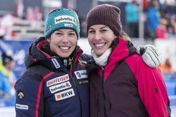 Гизин грабна златото в комбинацията