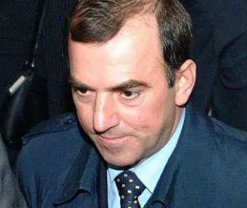 Прокуратурата обвини бивш финансов министър за незаконна банкова дейност /ОБНОВЕНА/