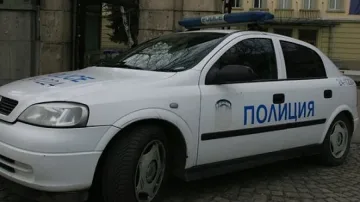 Пияна майка преби 3-годишни близнаци