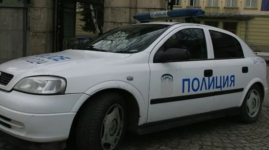 Пияна майка преби 3-годишни близнаци