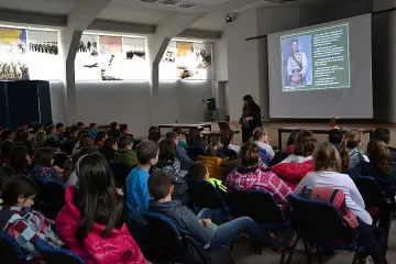 Военноисторическият музей с програма за Апостола