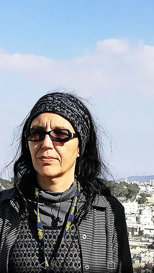 На Божи гроб идват туристи, а си тръгват поклонници